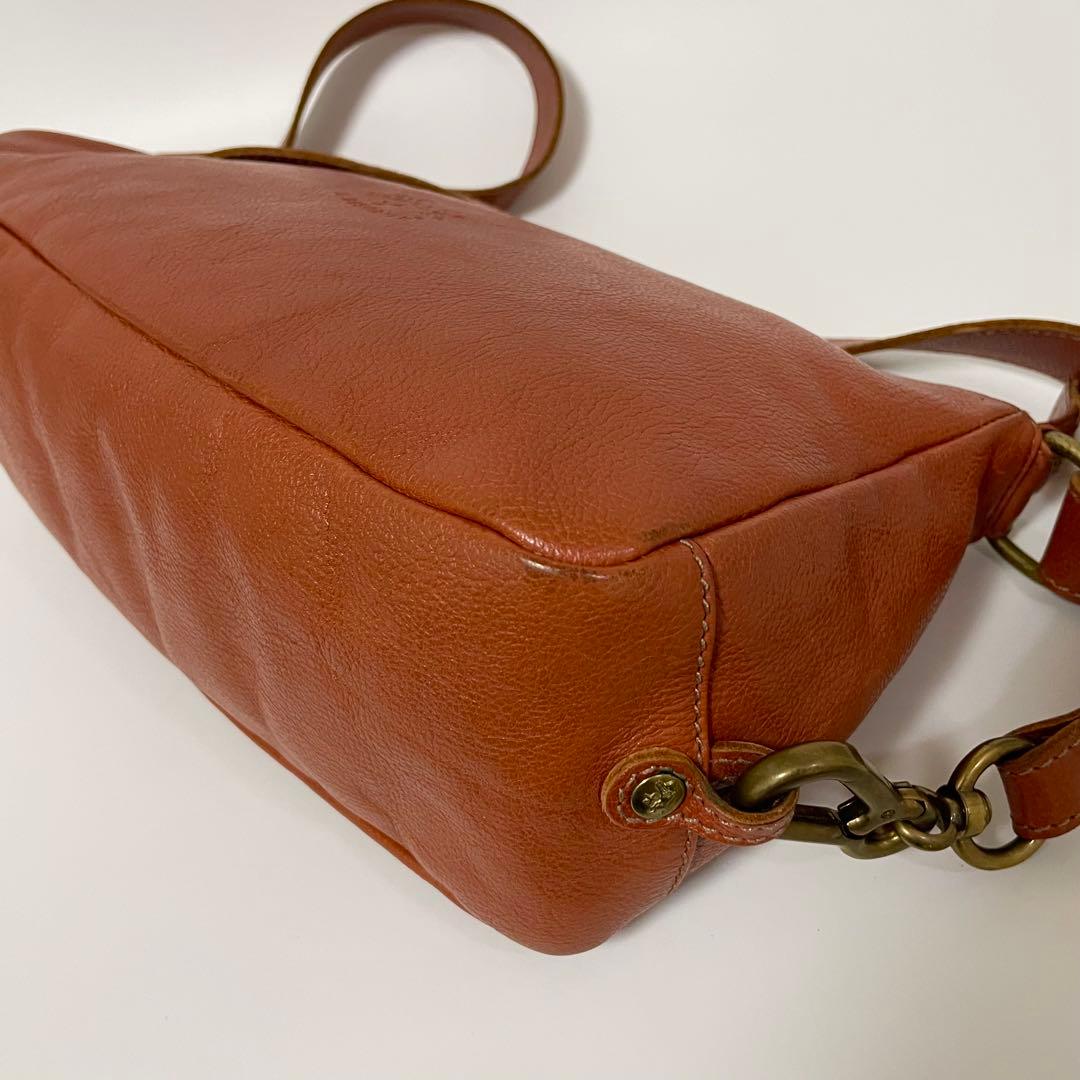 【24時間以内発送】イルビゾンテ　ショルダーバック　レザー