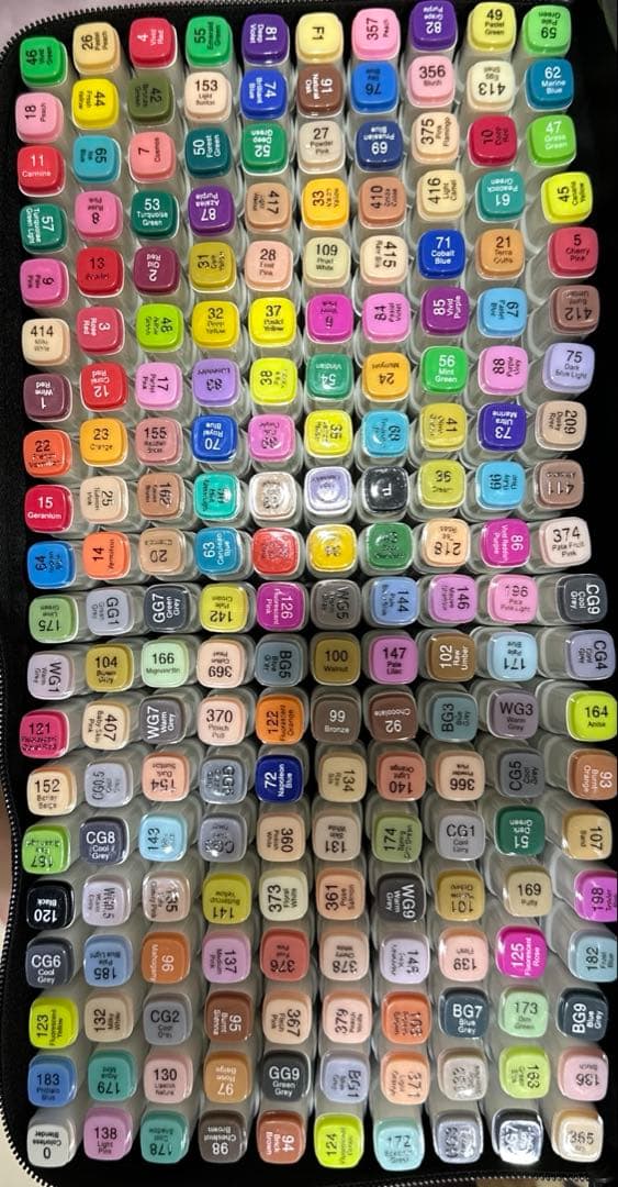 Aedaga 200 COLORS 200色