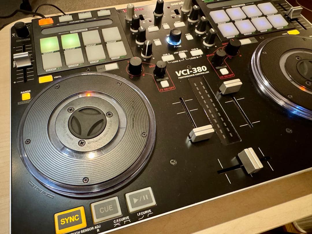 Vestax VCI-380 DJコントローラー Serato