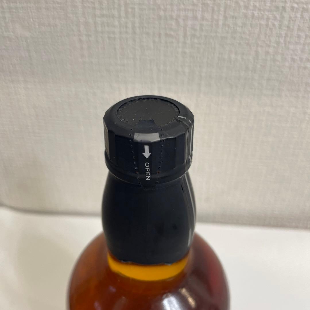 古酒 サントリー プレミアム　レンデッドウイスキー　夢の鼓動 12年　未開封