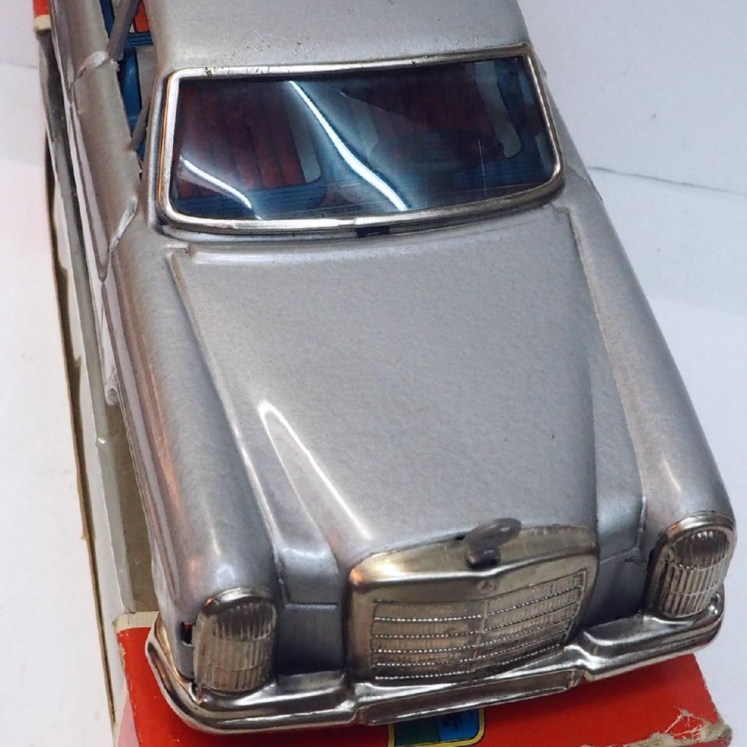 旧バンダイ【 メルセデス ベンツ250 銀色】tin toy car ブリキ箱付