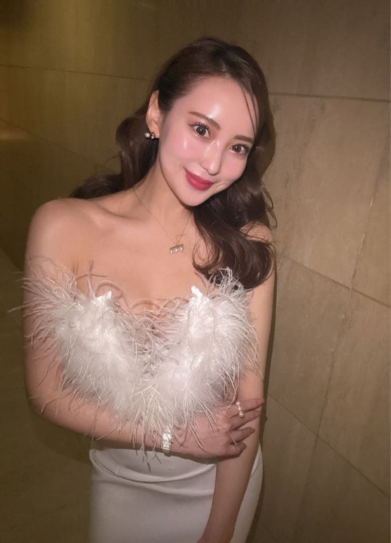 フェアリーバストバックスリットタイトドレス