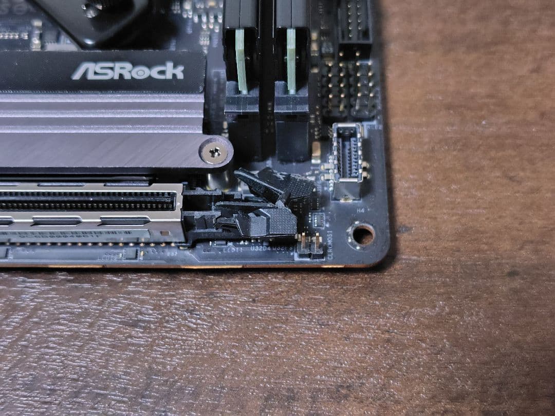 Ryzen7 5700x・メモリ(32GB)・マザーボード