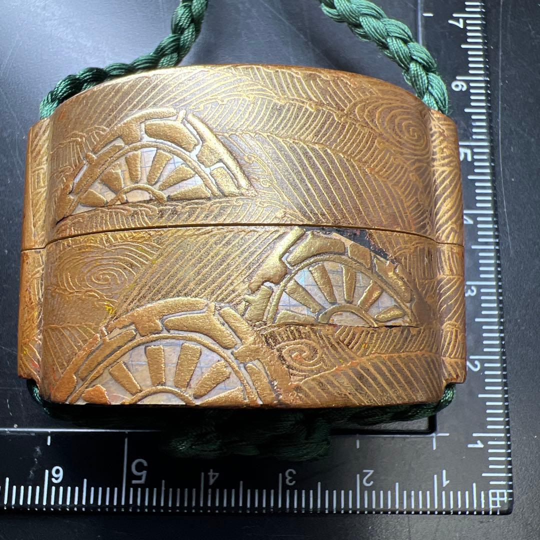 翠香銘　蒔絵印籠　木箱付　32g 東Y7-1119☆2Fトカサ