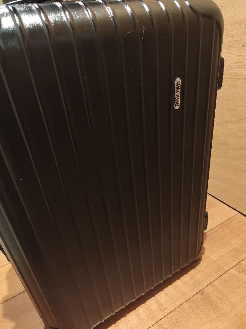 RIMOWA サルサ 黒 32l 33 35 機内持ち込みサイズリモワ