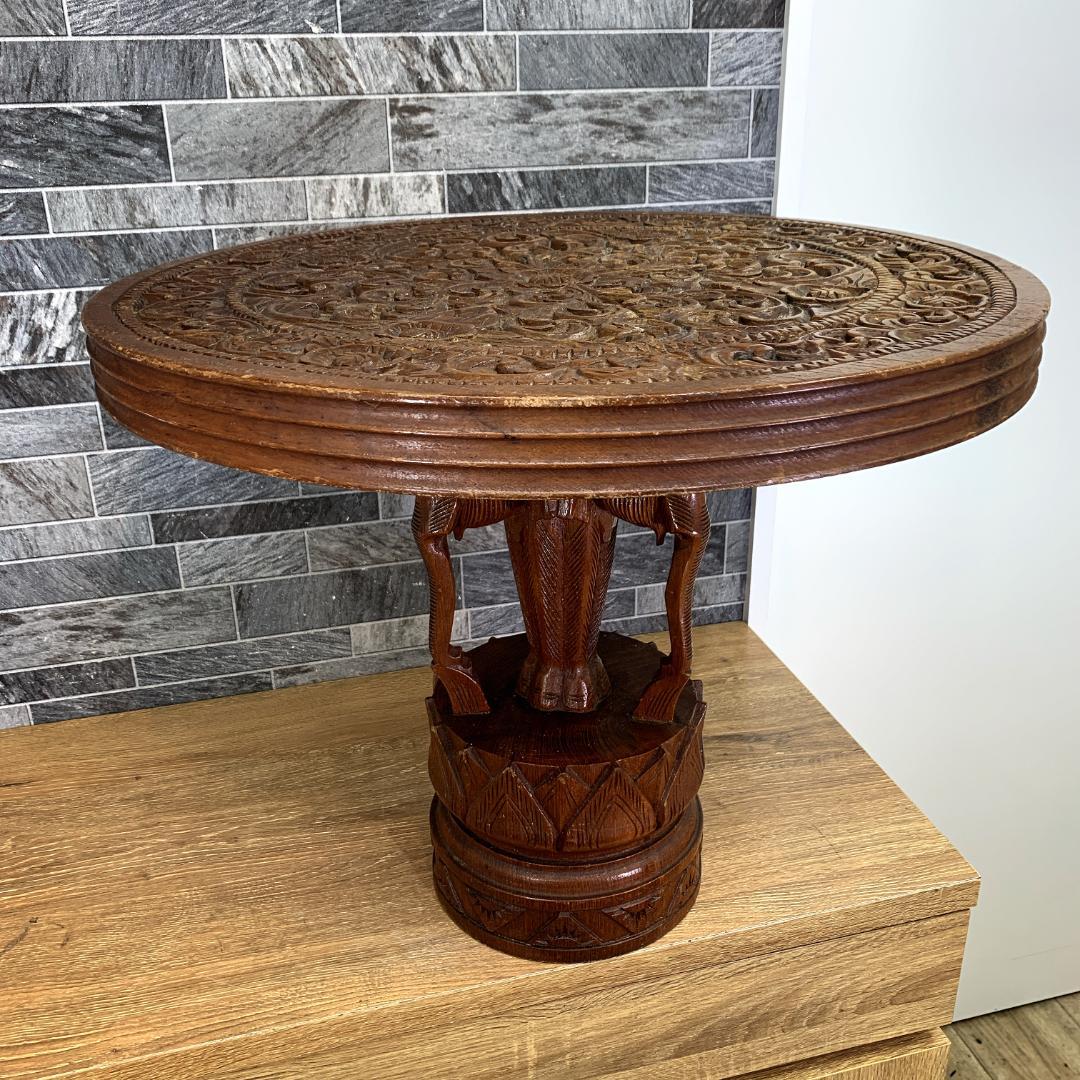 インド民芸品　木彫り机　天板直径51.5㎝サイズ　花台　サイドテーブル