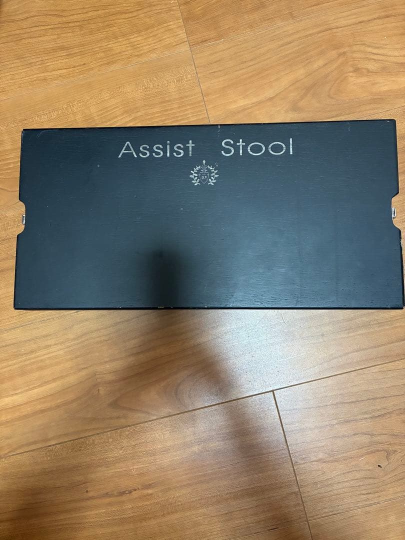 Assist Stool 折りたたみ式黒スツール
