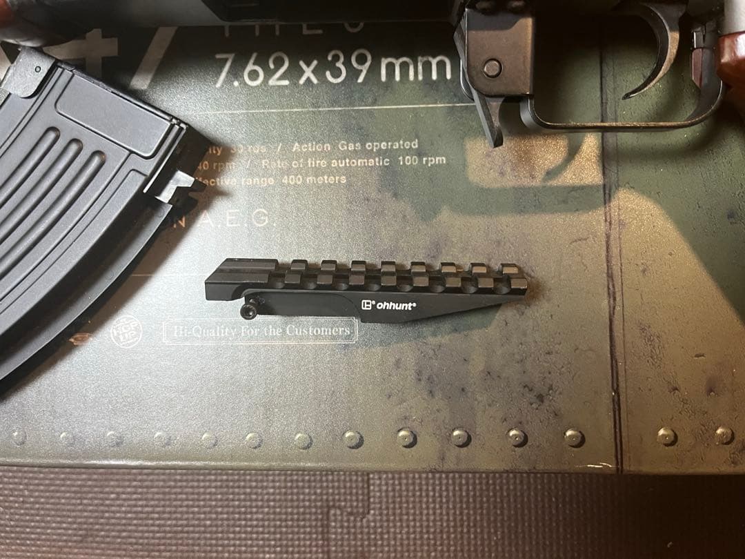 次世代電動ガン ブラック/ウッド マガジン3本付き