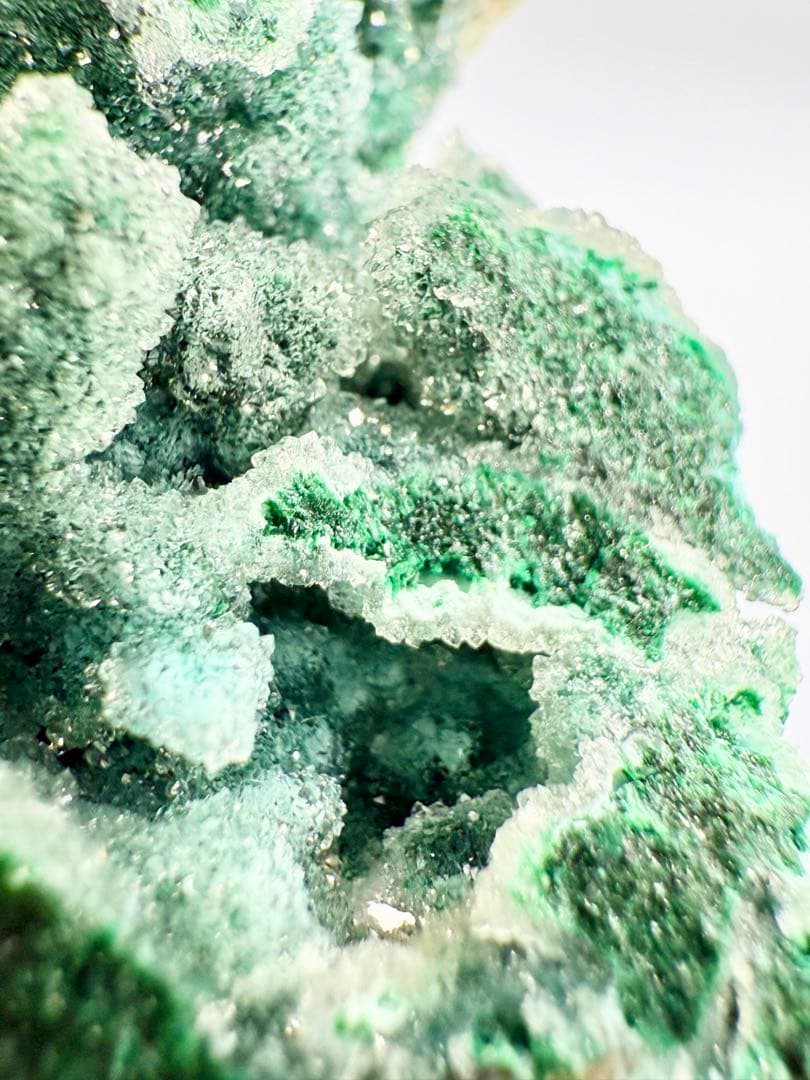 マラカイトクォーツ　ドゥルージー　原石　鉱物標本　天然石　水晶　孔雀石