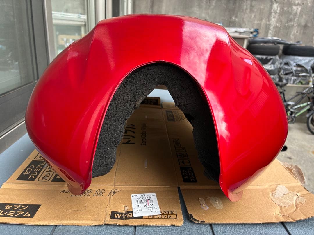 cb400sf/sb nc39 タンク　希少　目視による凹みなし　塗装ベース