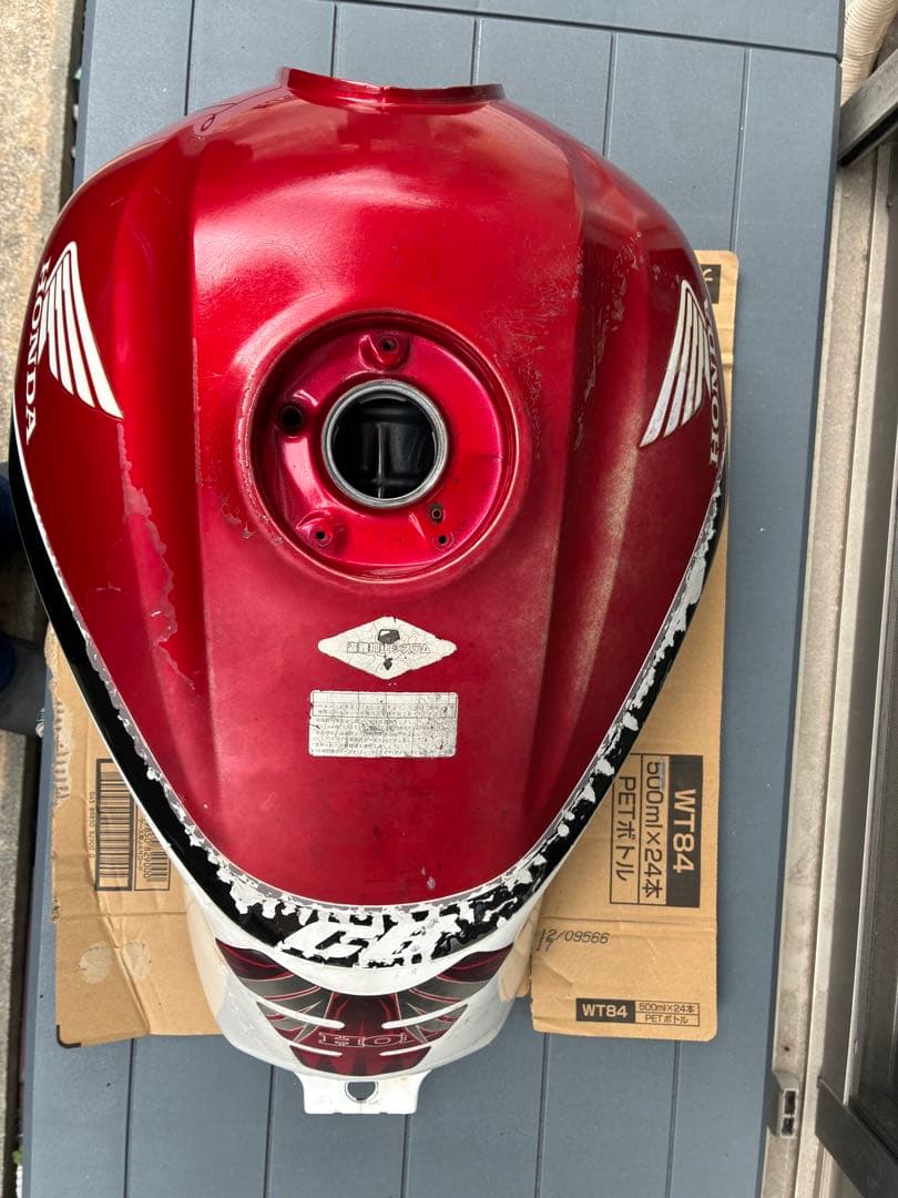 cb400sf/sb nc39 タンク　希少　目視による凹みなし　塗装ベース