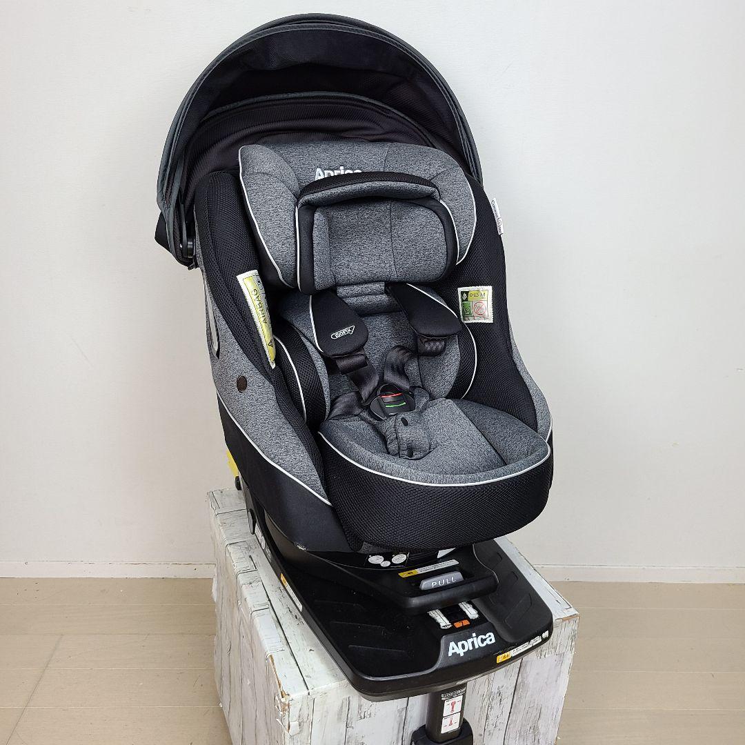 u*n様 極美品　チャイルドシート　 ISOFIX　ベッド型　ジュニアシート　ア
