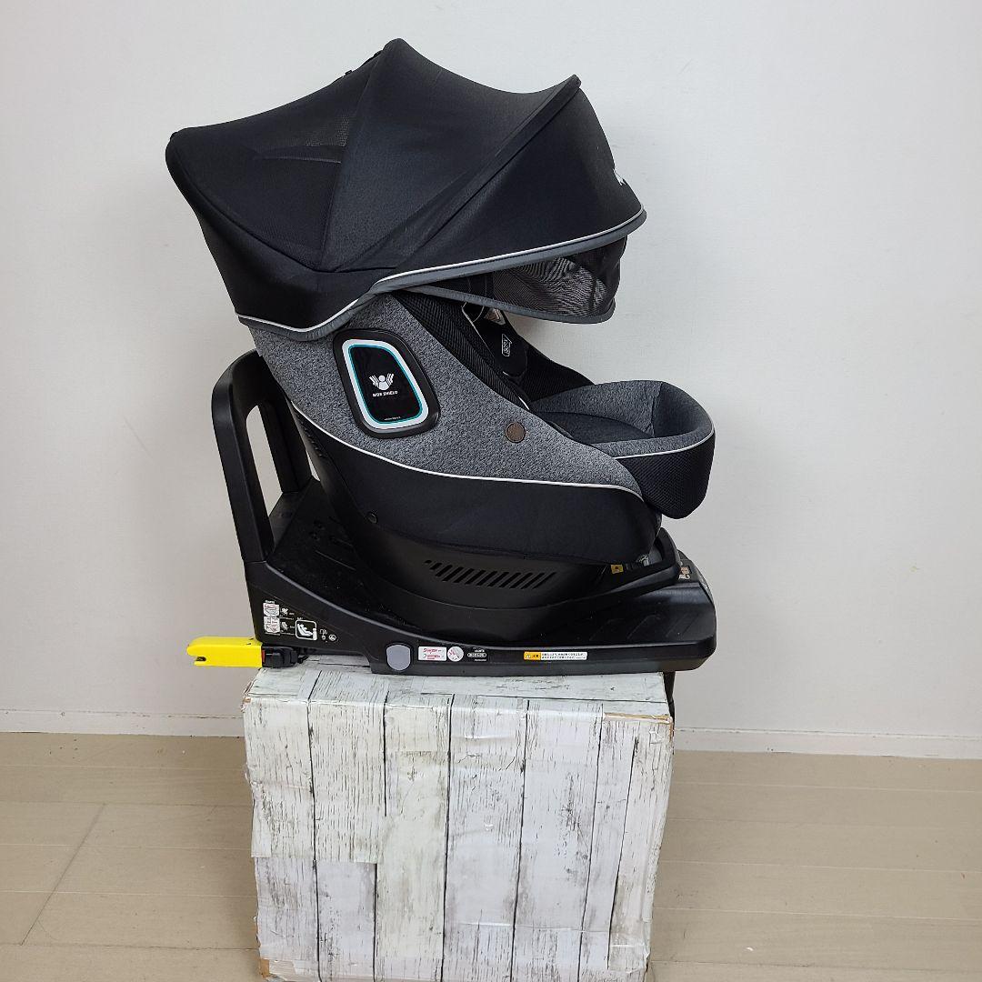 u*n様 極美品　チャイルドシート　 ISOFIX　ベッド型　ジュニアシート　ア