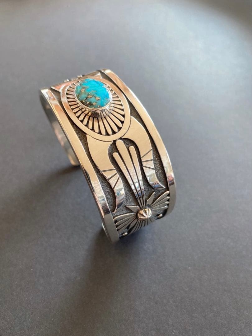 Howard Nelson ハワードネルソン　navajo バングル