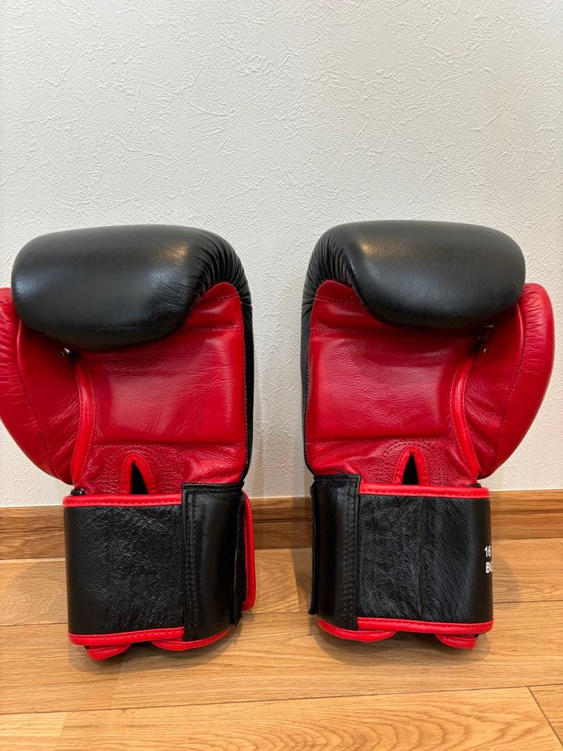 WINDY ボクシンググローブ 黒/赤