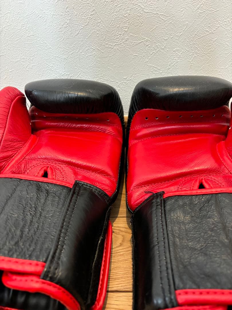 WINDY ボクシンググローブ 黒/赤