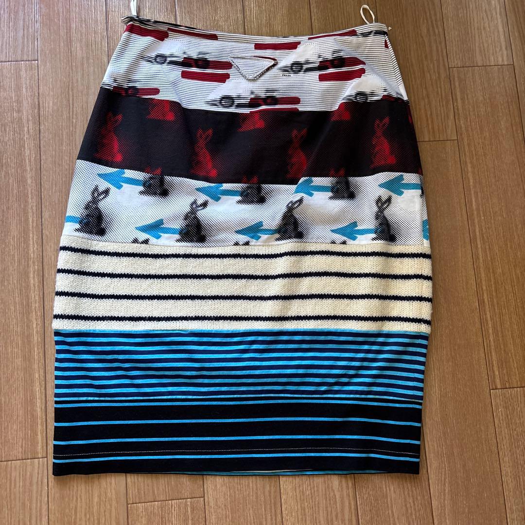 【正規店にて購入】PRADAコレクションラインタイトスカート ひざ丈 40サイズ