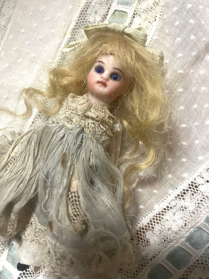 期間限定お値下げ　フレンチミニョネット　アンティーク　ドール　ビスクドール