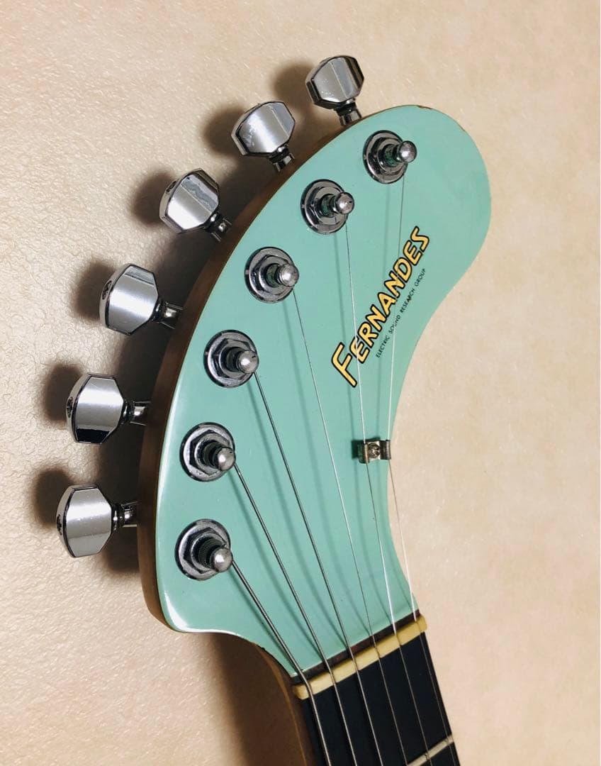 最終値下！【美品】ZO-3 ライトブルー アンプ内蔵ミニギター ヘッドフォン端子