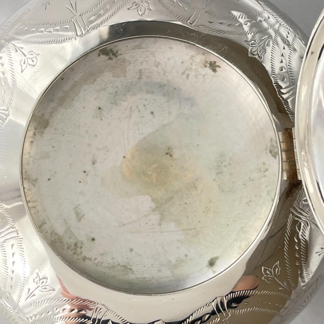 【英国】 ビクトリアンのティーポット【シルバープレート】綺麗！！