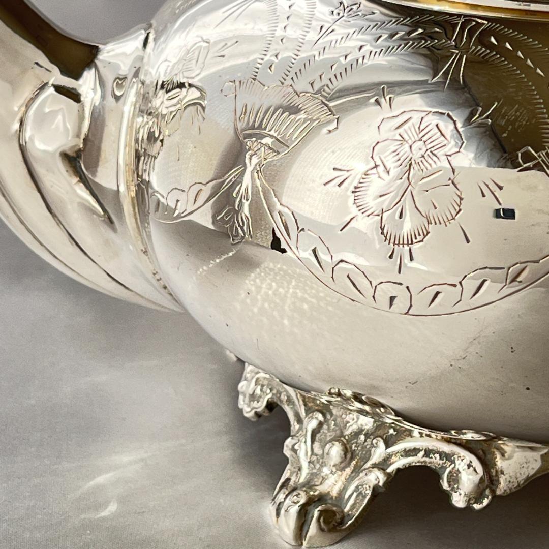 【英国】 ビクトリアンのティーポット【シルバープレート】綺麗！！