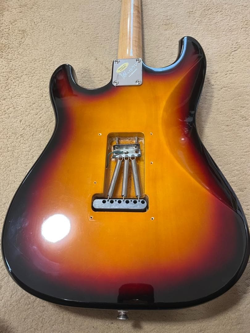 笑うギター！マグナムロック付 MAVIS MST-800