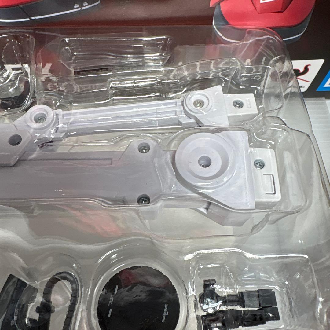 FIX FIGURATION メタルコンポジット　シャア専用ザクⅠ #1023