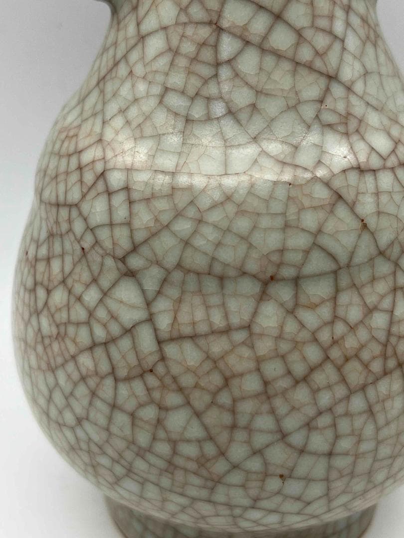 宋時代　青磁　哥窯双獸耳弦文盤口瓶　【旧家蔵出し】花瓶 水注 花入れ(A-57)