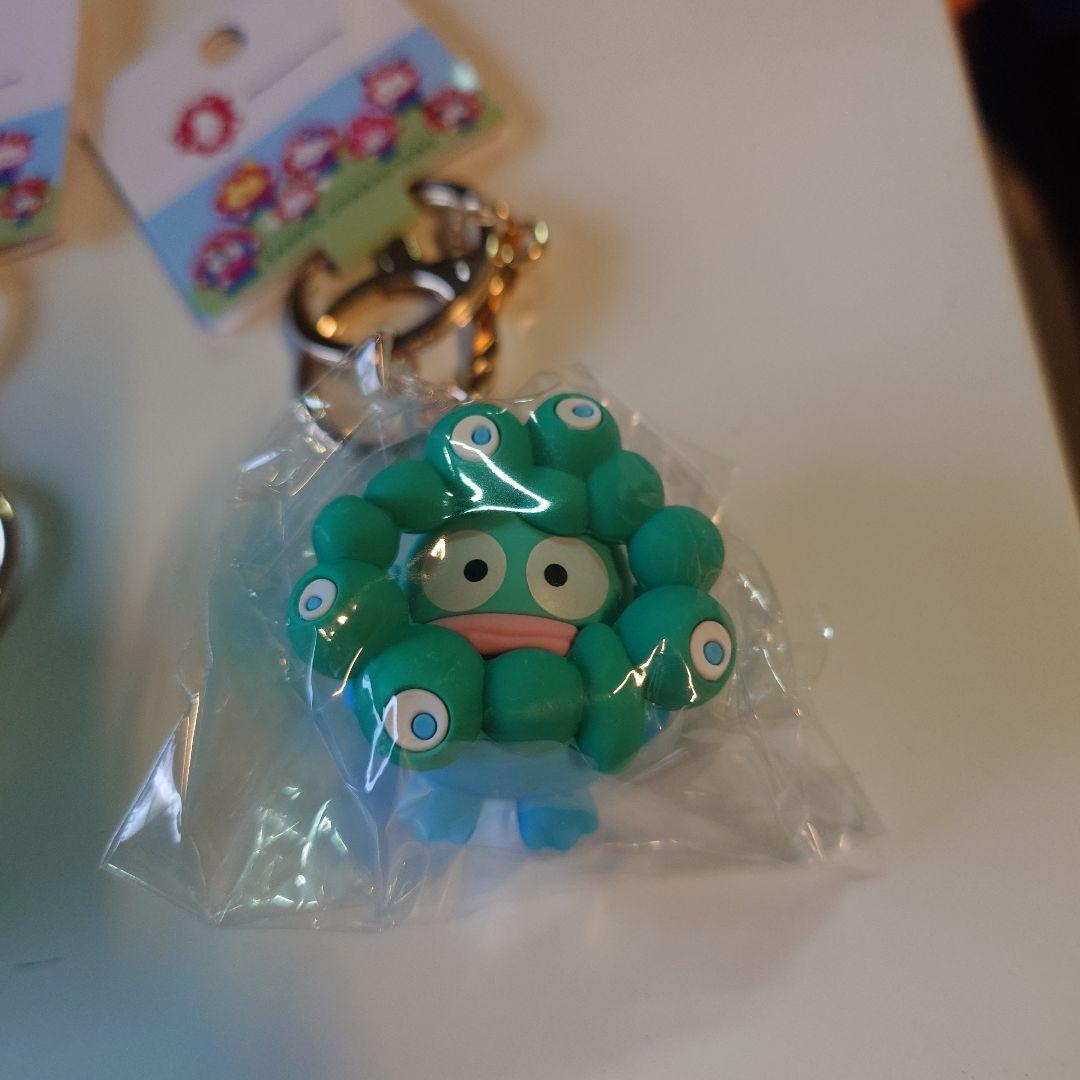 万博　公式キャラクター「ミャクミャク」・サンリオキーホルダー　5個セット