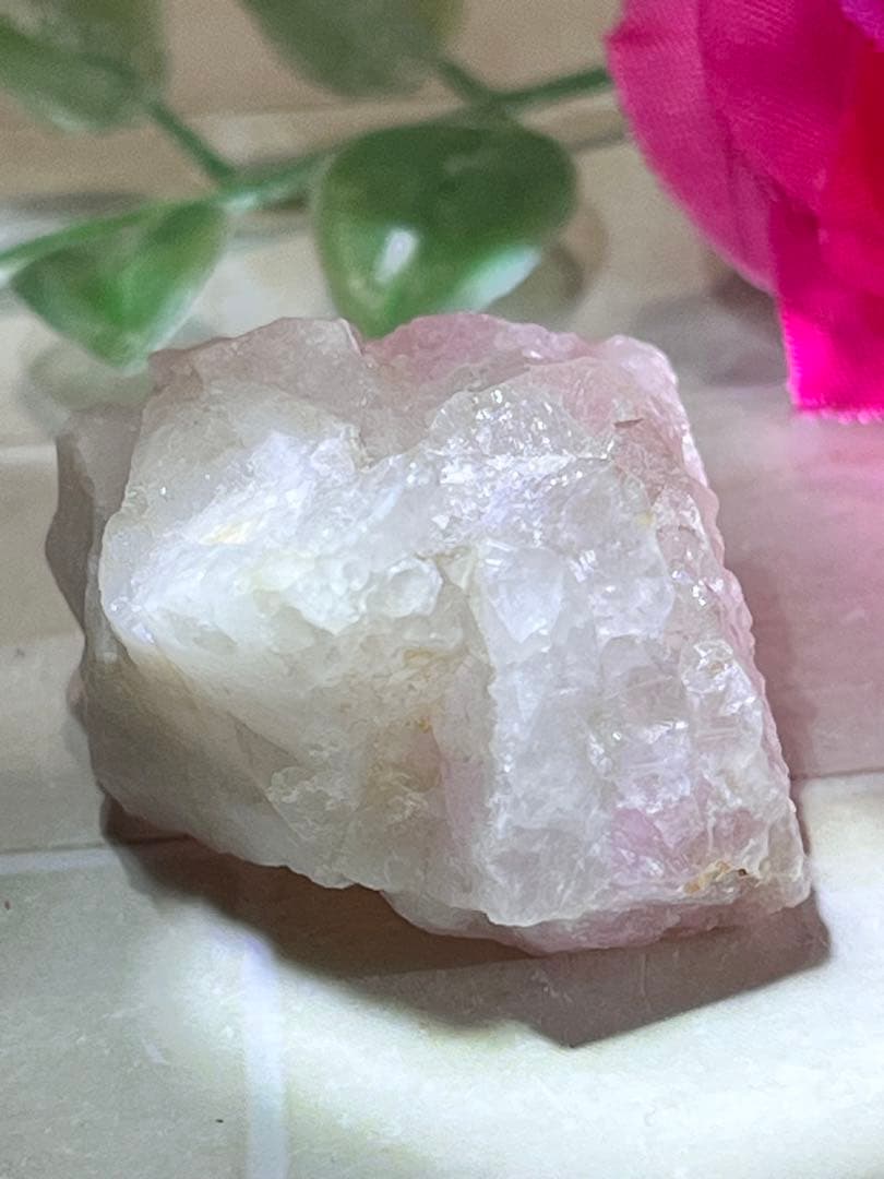 【希少】結晶体　ローズクォーツ　クラスター　紅水晶　原石