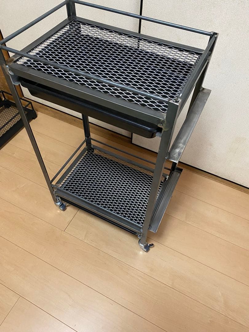 アイアンシェルフ　植物棚　インダストリアル 多肉植物　アガベ