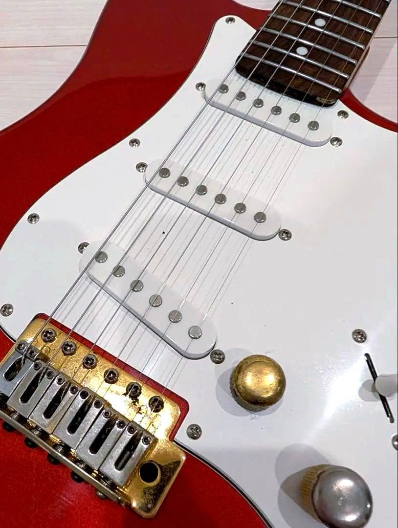 BUSKER’S BST Stratocaster Red llic