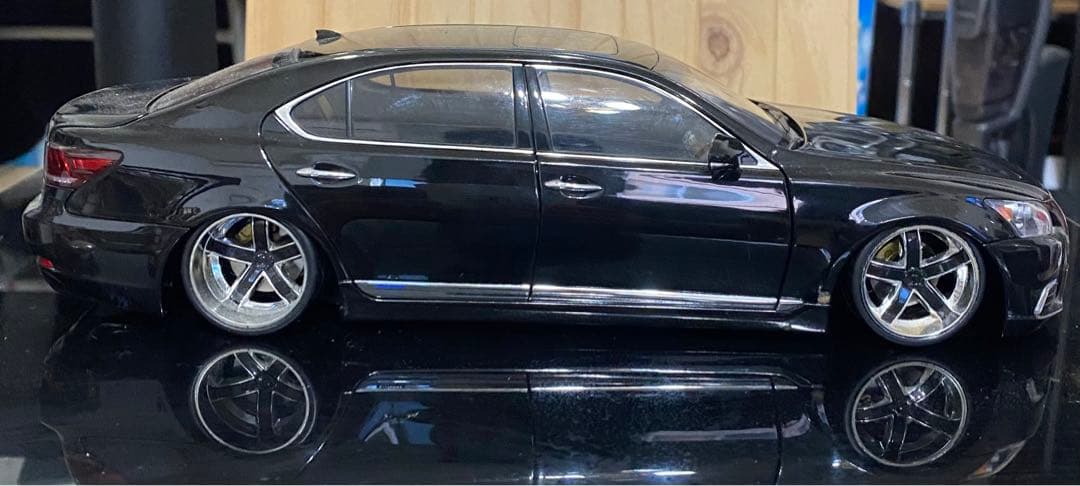 入手困難　希少　レア　レクサス　LS600 1/18 カスタム