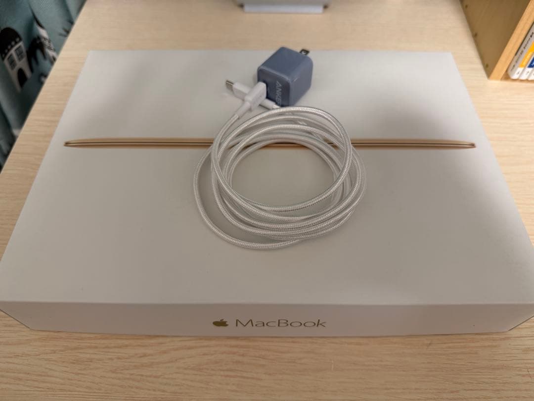 MacBook 12インチ Early 2016 8GB 256GB Gold