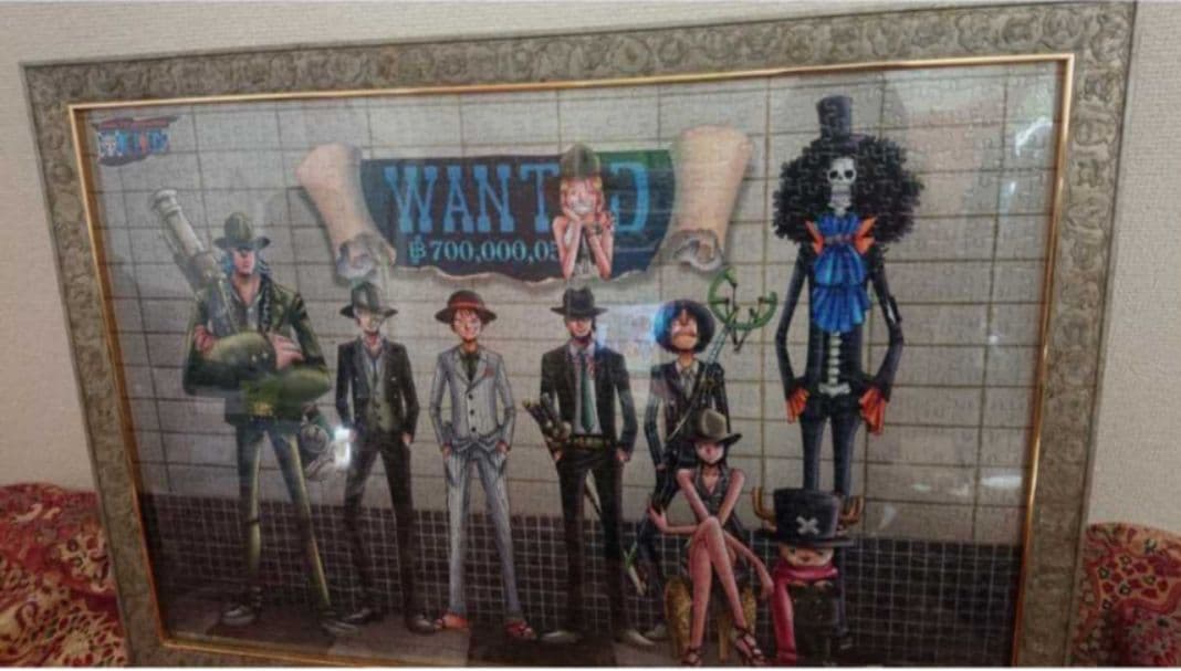 ◇激レア！非売品ポスター&クリアファイル多数【専用額入り】ワンピース　完成パズル