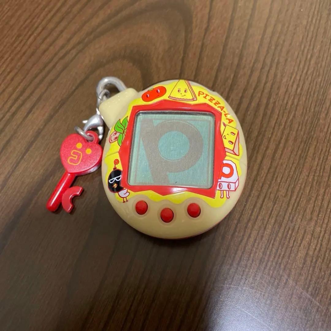 ふぁみりーイロイロ！たまごっちプラス　ピザーラ　限定