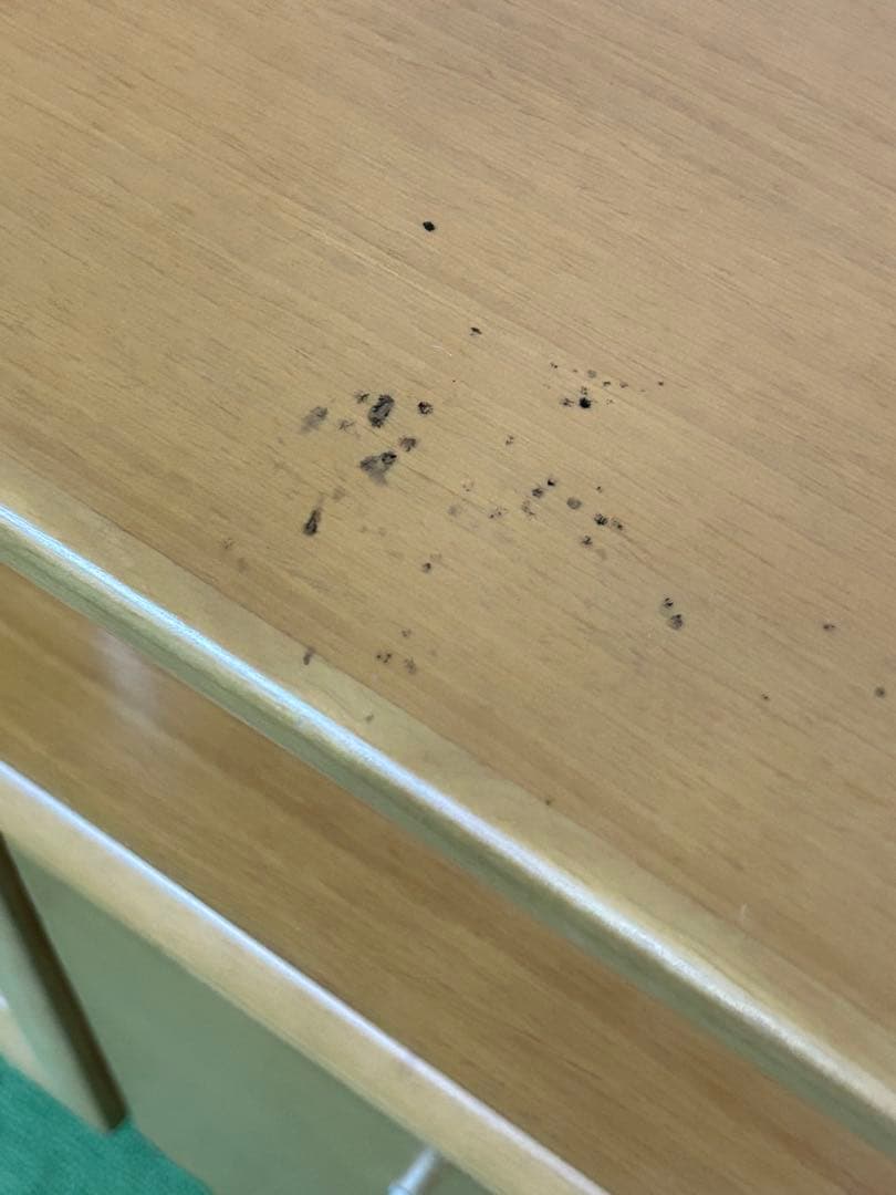 カリモク　テレビ台　テレビボード　キャビネット　木製　ガラス扉　キャスター付き