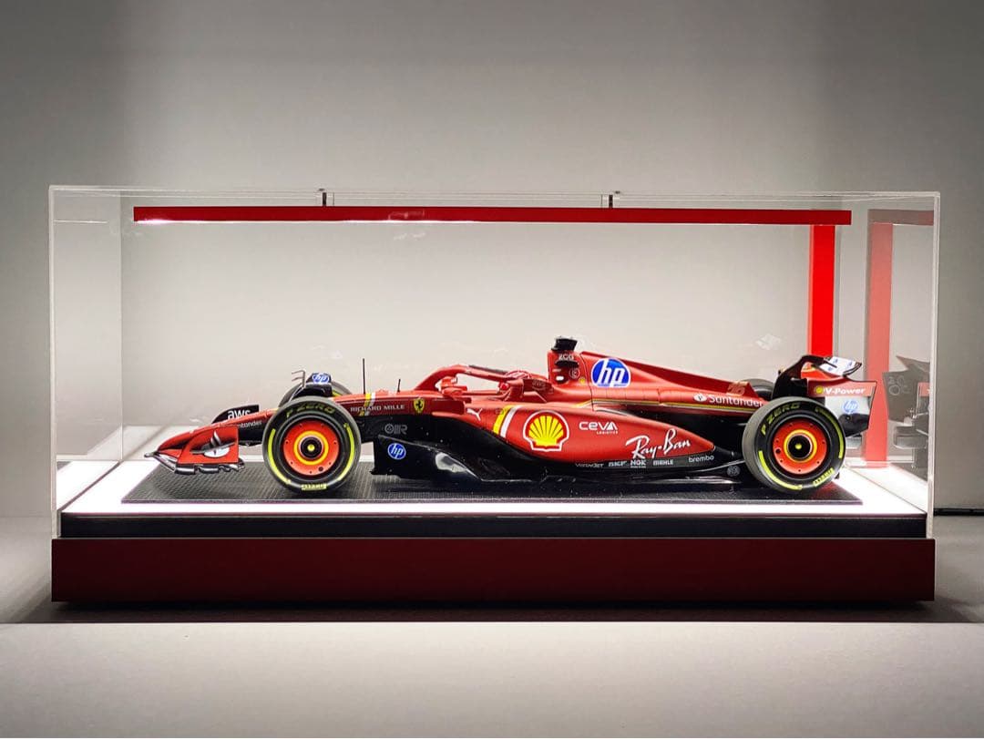 1/18 F1ブラーゴ　フェラーリSF-24 C.ルクレール×LED照明ケース