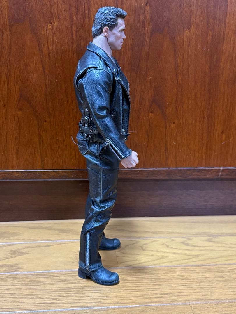 ターミネーター２T-800 フィギュア ホットトイズ製