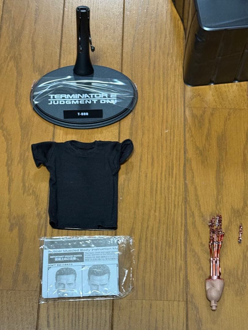 ターミネーター２T-800 フィギュア ホットトイズ製