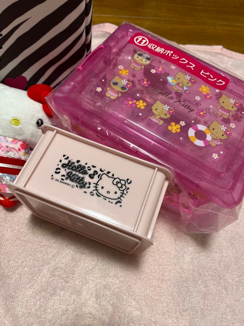 キティちゃんまとめ売り 顔ハメガチャ 収納ボックス キーホルダー