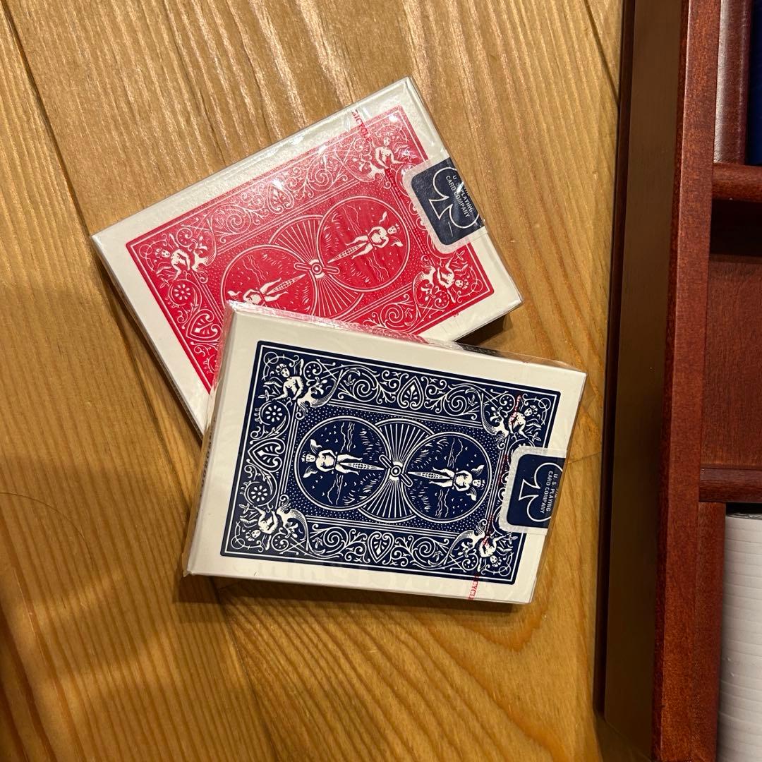 新品未使用　輸入BICYCLE DXカードゲームセット　木製収納付き