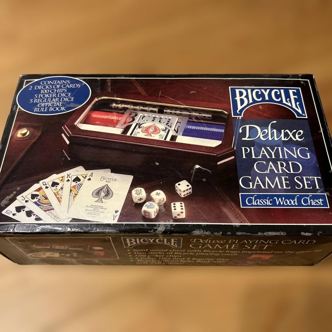 新品未使用　輸入BICYCLE DXカードゲームセット　木製収納付き