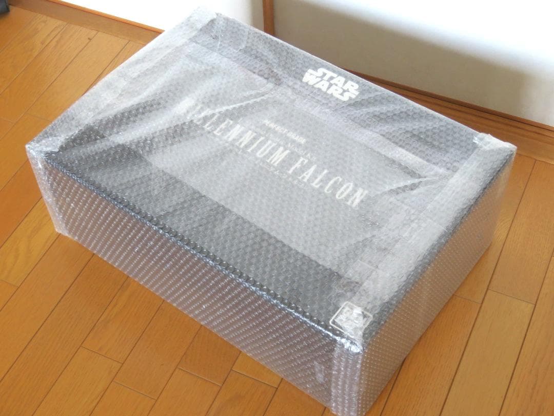 【期間限定特価・美品】プレミアムバンダイ版PG 1/72 ミレニアム・ファルコン