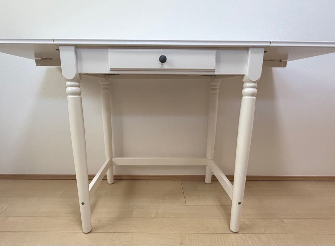 【最終値下げ】ホワイト 折りたたみテーブル 引き出し付き（椅子なし）