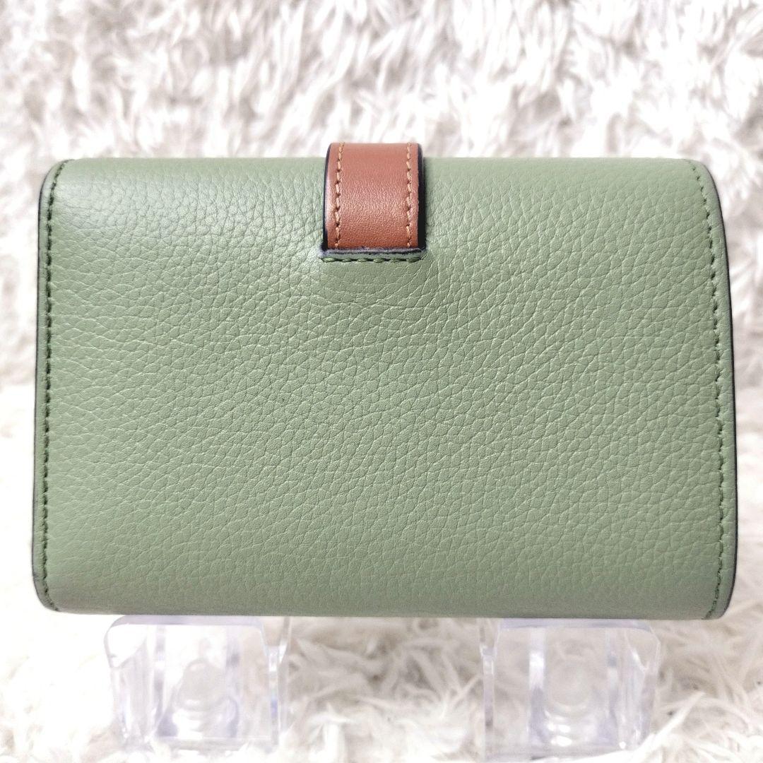 美品✨ロエべ　三つ折り財布　バーティカルウォレット　スモール　ローズマリー　タン