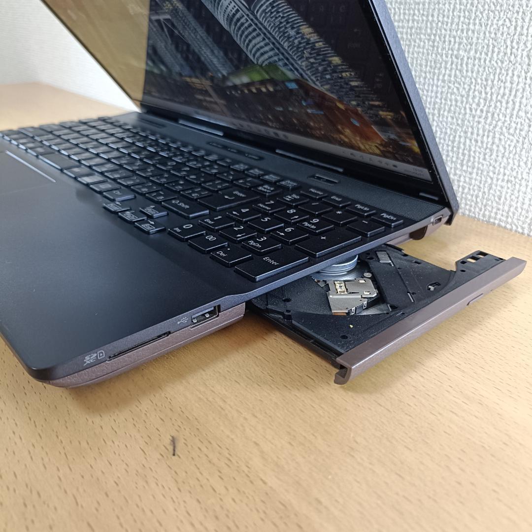 Core i5 ノートPC Windows11 SSD メモリ16GB 富士通