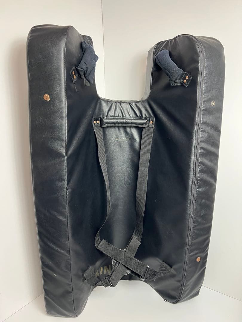 ボディメーカー　スーパーダミーミットシールド　空手　大型ミット