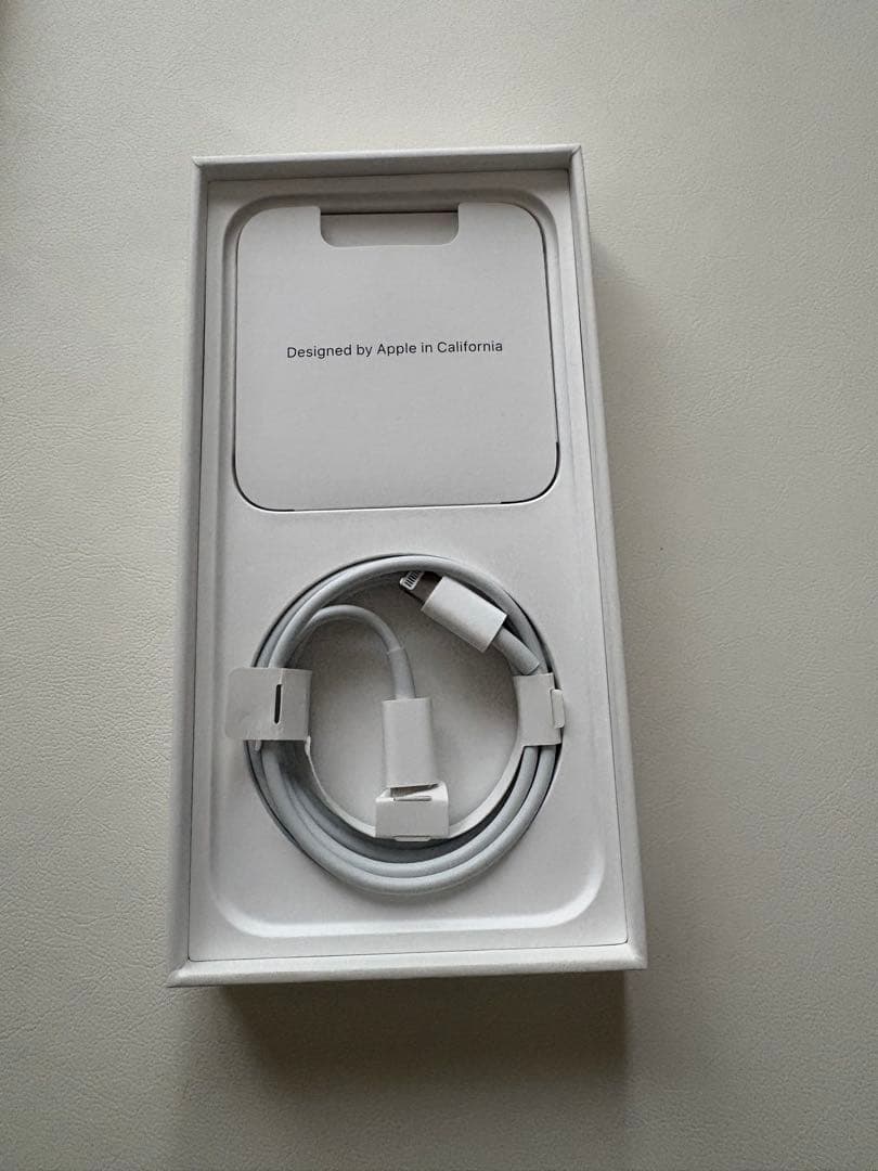 【画面割れ】Apple iPhone14 128GB 本体SIMフリー　パープル