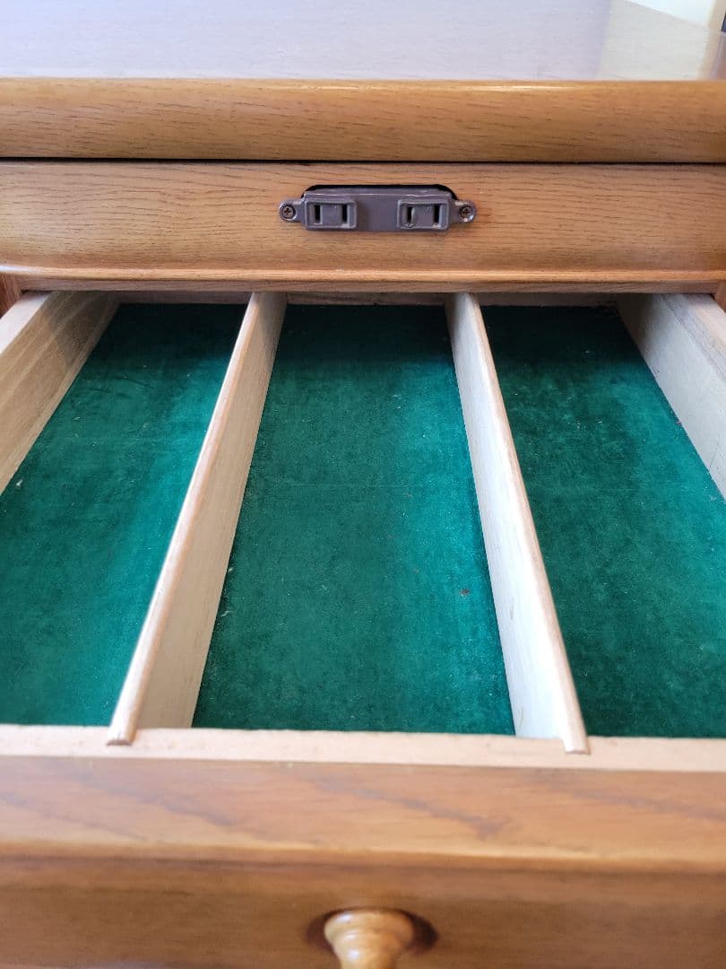 木製チェスト 5つの引き出し付き